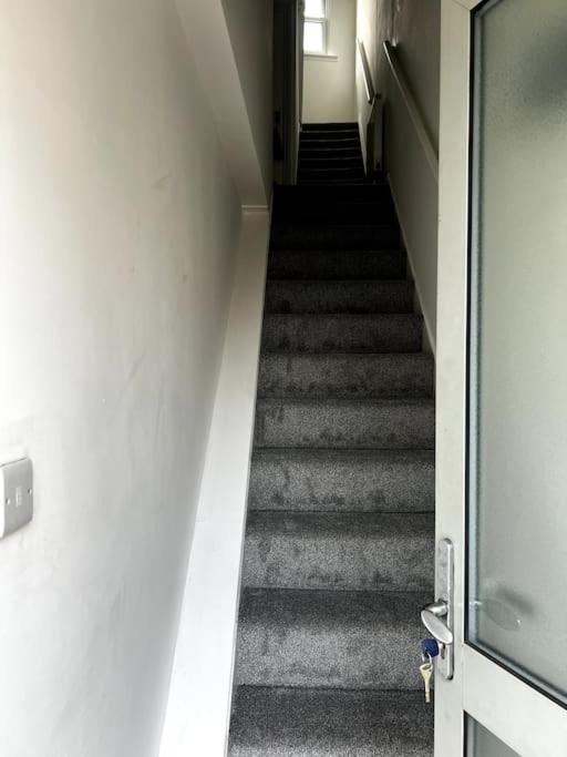 Central Chic 3 Bed, Great Location Winchester Buitenkant foto